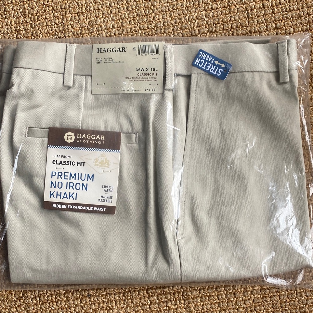 MENS Haggar Classic Fit Premium No Iron Khaki Pants - Light Tan